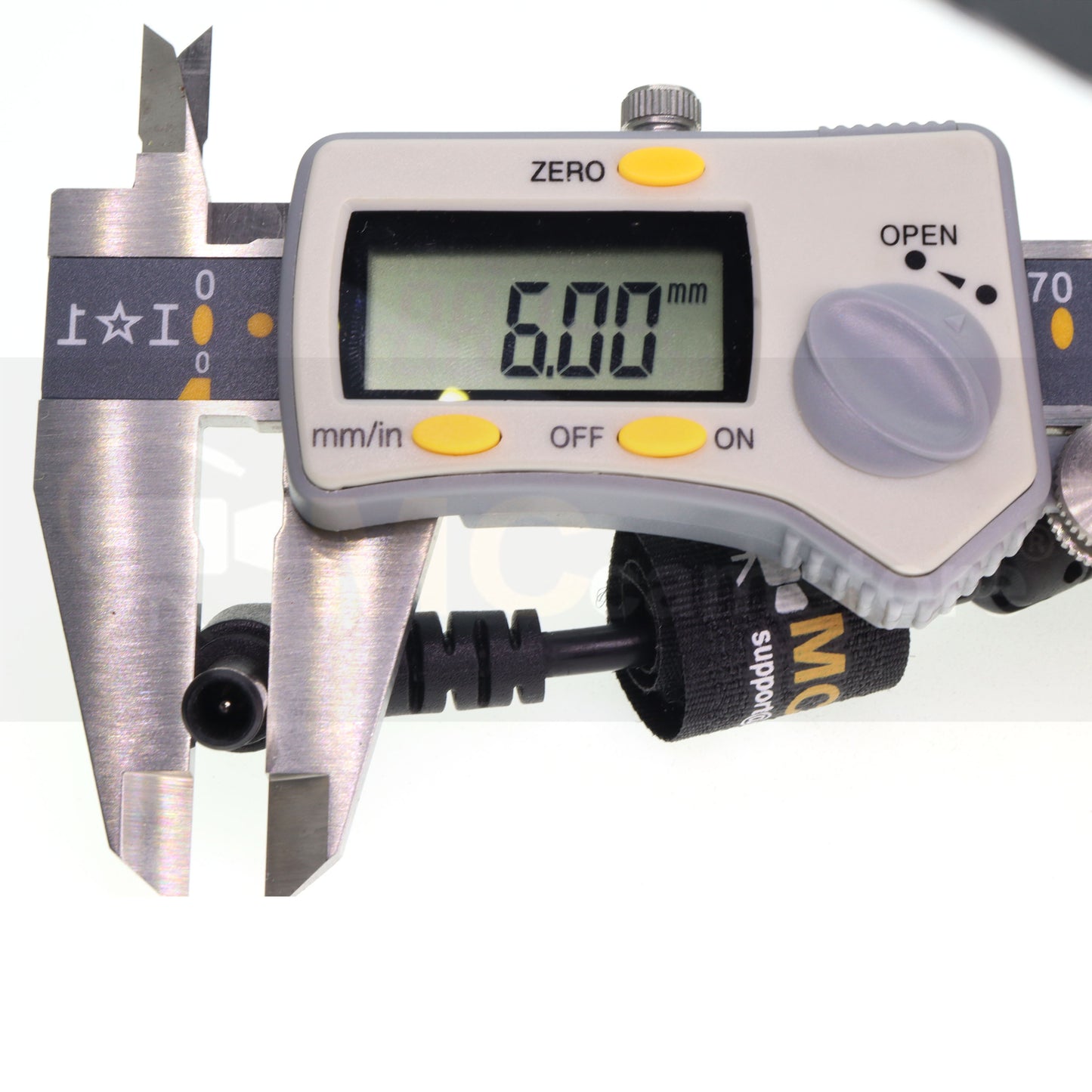 D-tap to DC Power Cable for Sony PXW-FX6 PXW-FX9 Camera Right Angle DC to D-tap 19.5V Regulated Output Cable